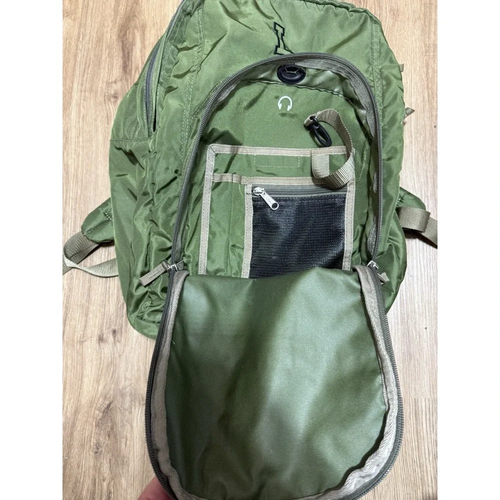 Vtg LL Bean Deluxe Reflective Backpack Nylon Green School Travel Hiking Daypack